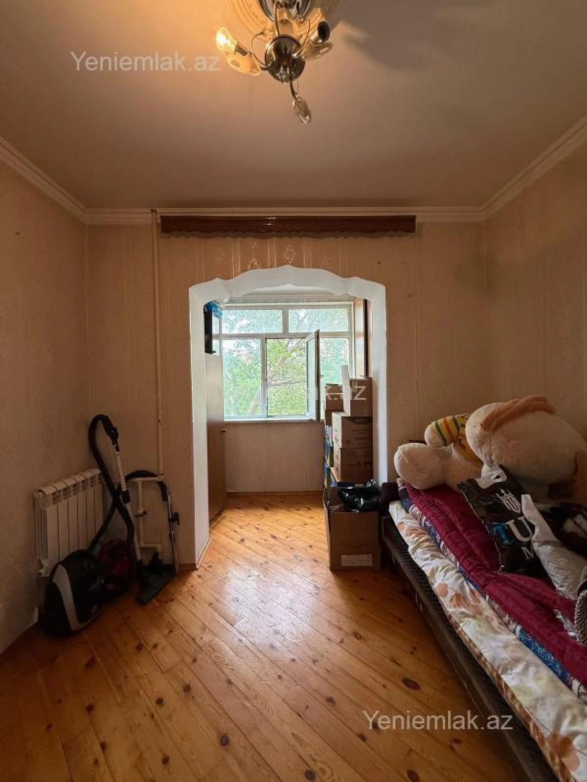 Satılır 5 otaqlı köhnə tikili 120 m²