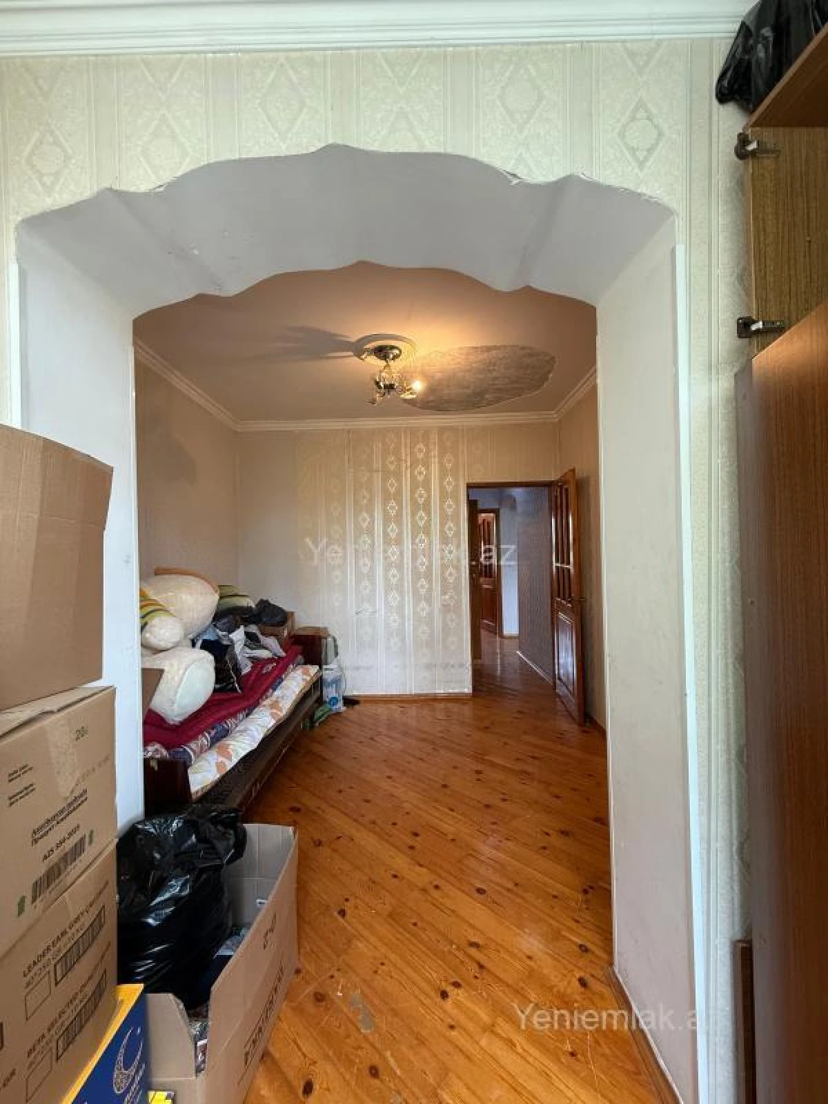 Satılır 5 otaqlı köhnə tikili 120 m²