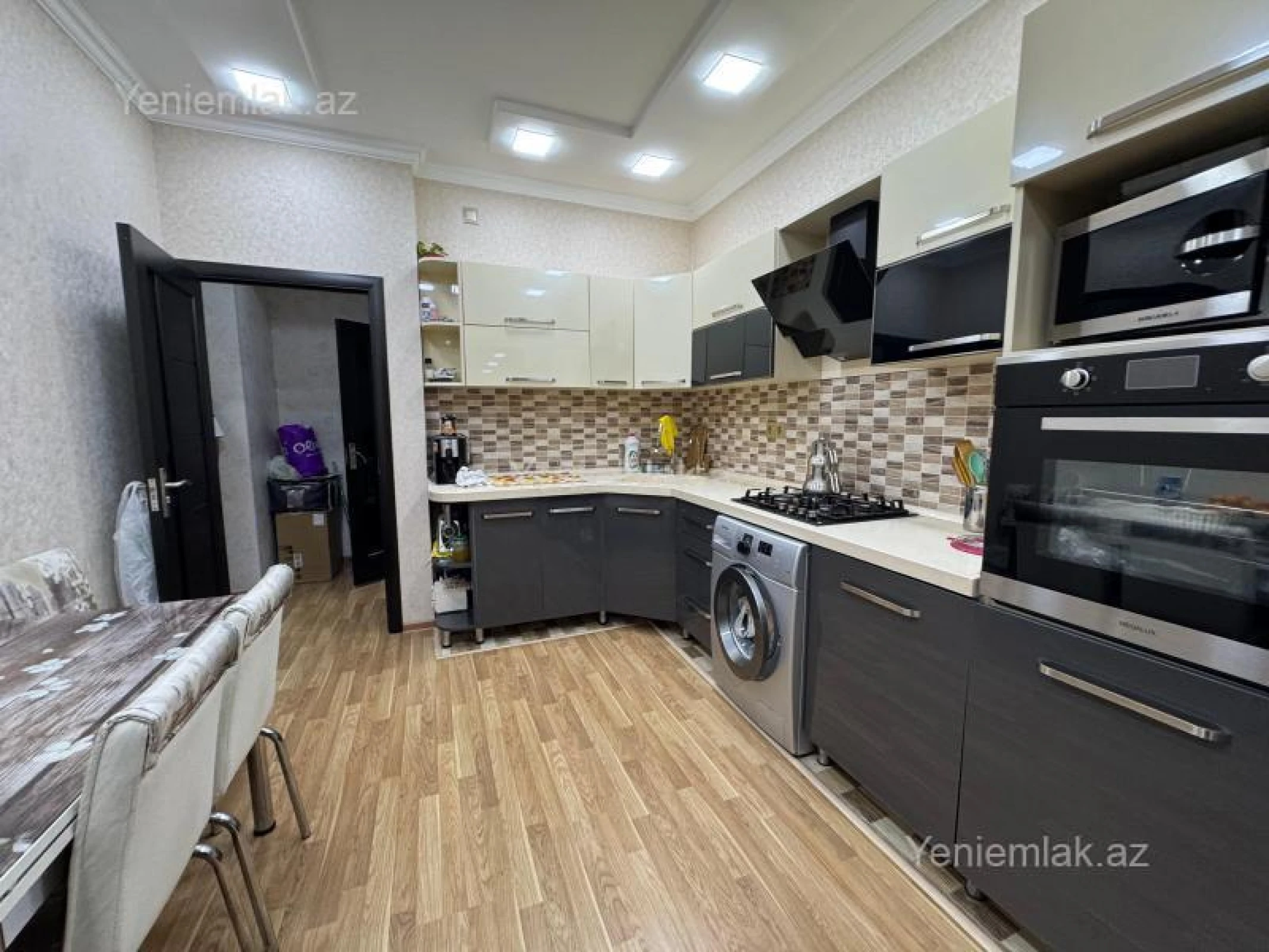 Satılır 3 otaqlı yeni tikili 78 m²