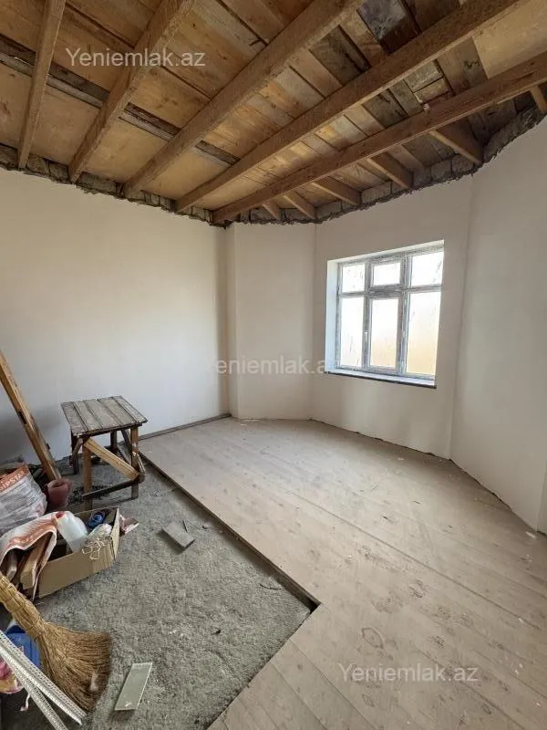 Satılır 4 otaqlı həyət evi 134 m²