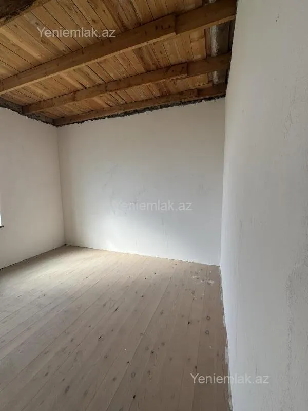 Satılır 4 otaqlı həyət evi 134 m²