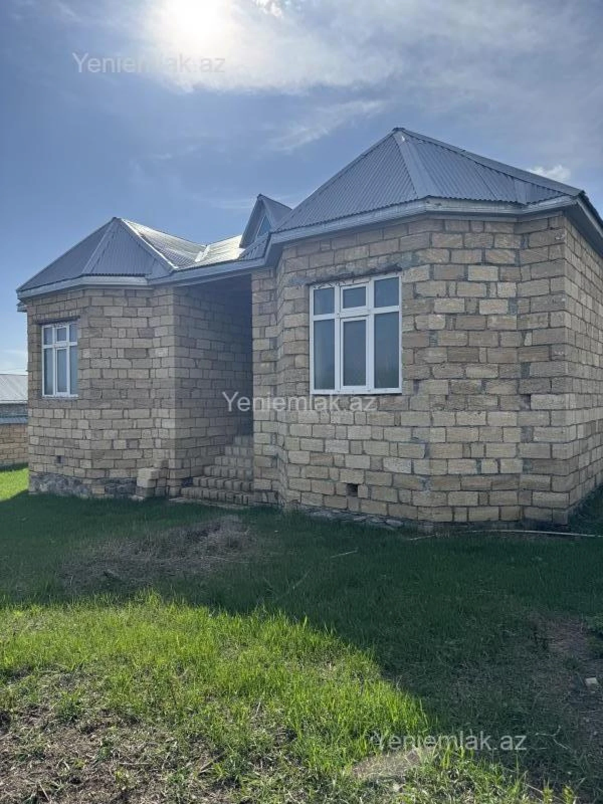 Satılır 4 otaqlı həyət evi 134 m²