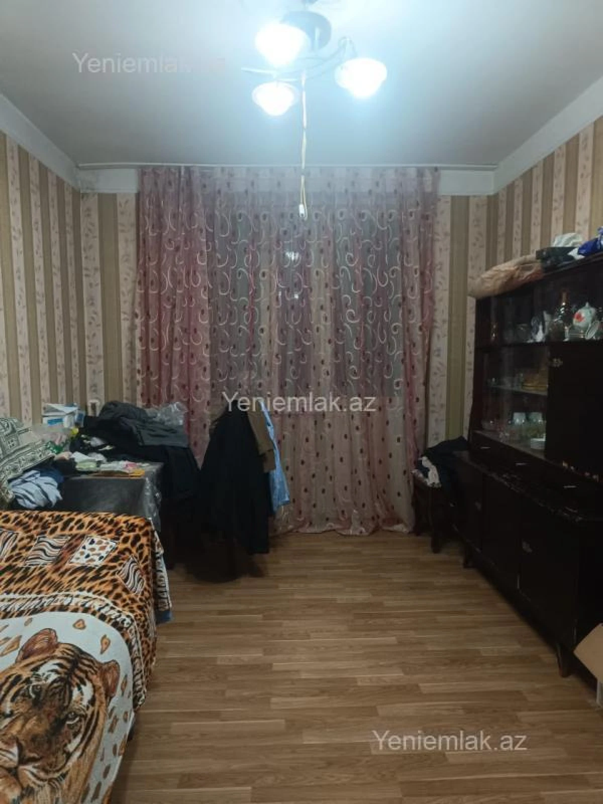 Satılır 3 otaqlı köhnə tikili 80 m²