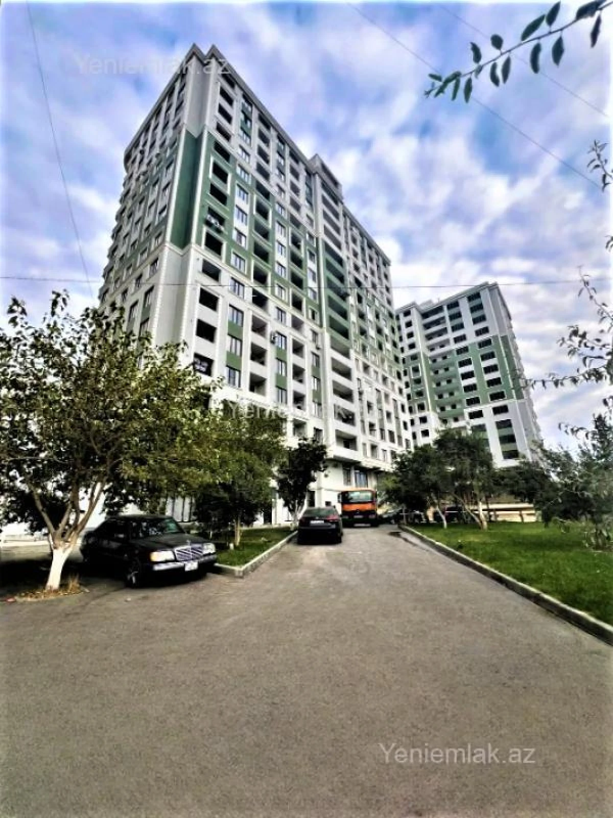 Satılır 3 otaqlı yeni tikili 110 m²