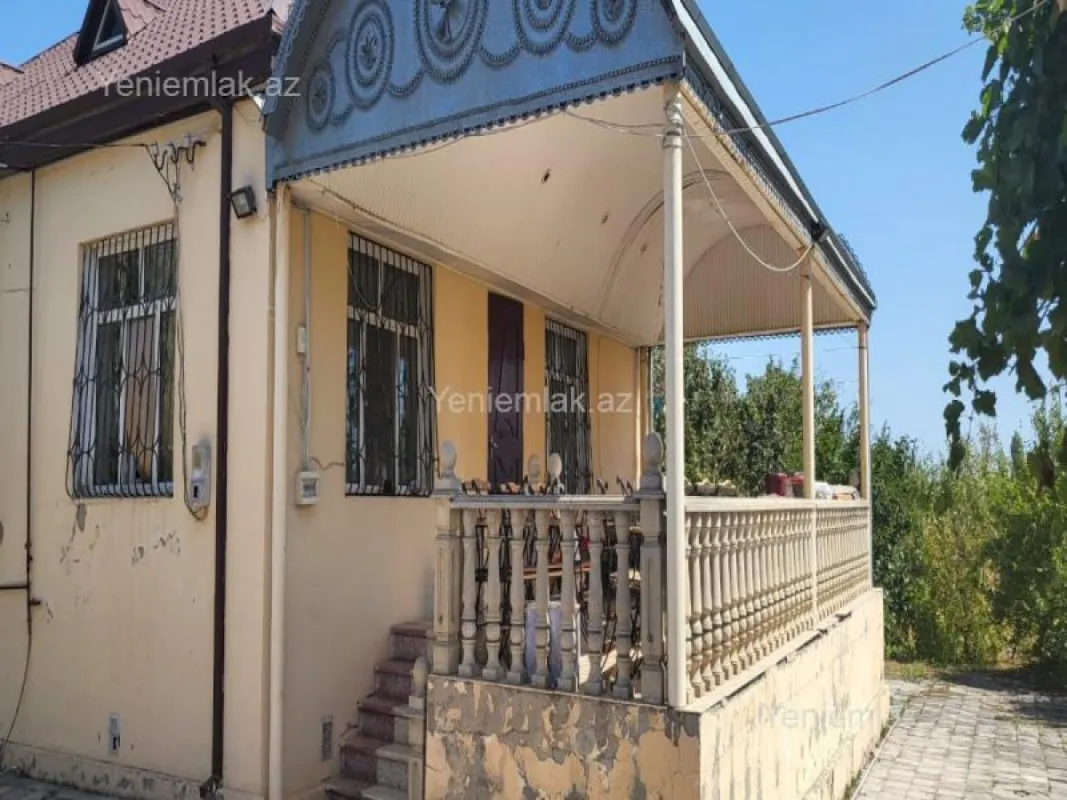 Satılır 3 otaqlı həyət evi 110 m²
