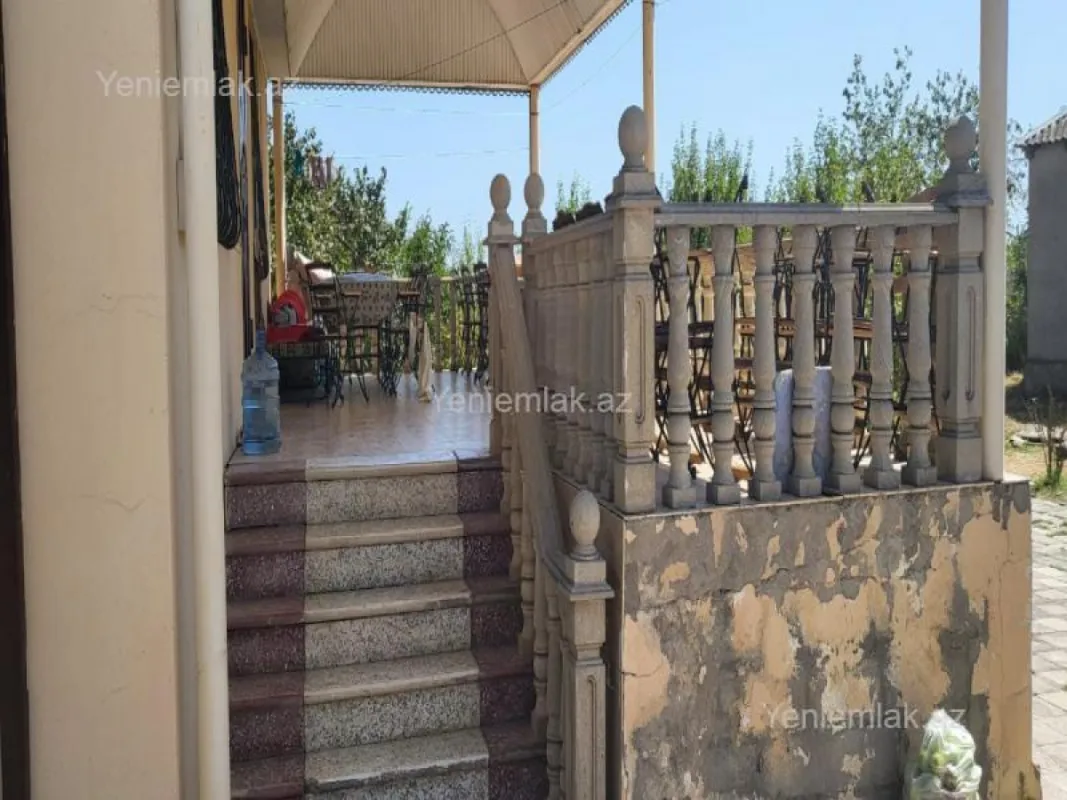 Satılır 3 otaqlı həyət evi 110 m²