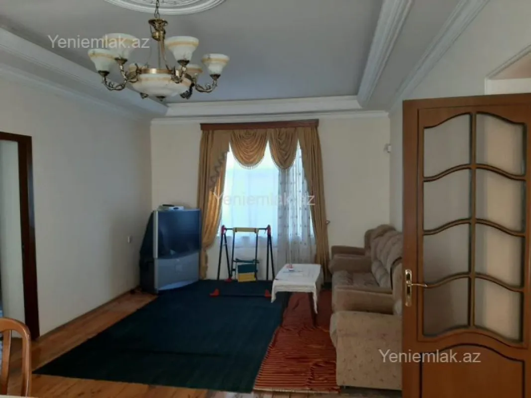 Satılır 3 otaqlı həyət evi 110 m²