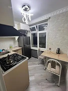 Satılır 2 otaqlı köhnə tikili 55 m²
