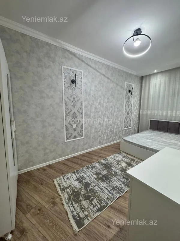Satılır 2 otaqlı köhnə tikili 60 m²