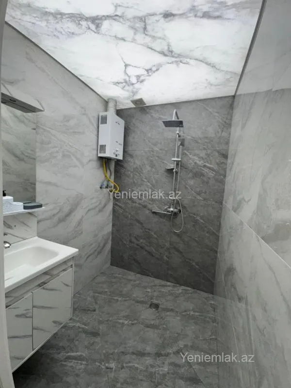 Satılır 2 otaqlı köhnə tikili 60 m²