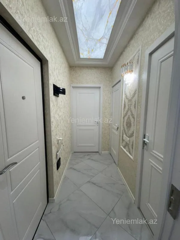 Satılır 2 otaqlı köhnə tikili 60 m²