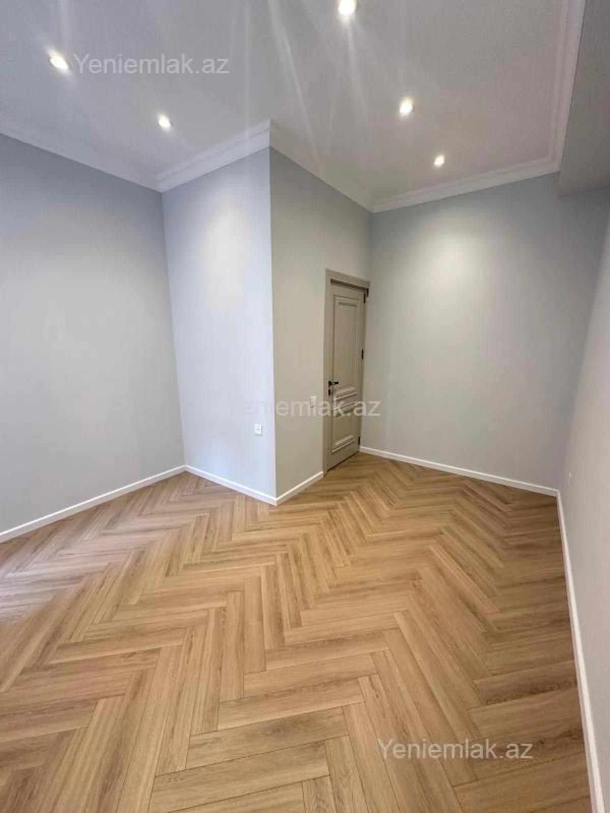 Satılır 3 otaqlı yeni tikili 103 m²