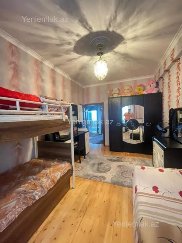 Satılır 3 otaqlı yeni tikili 120 m²