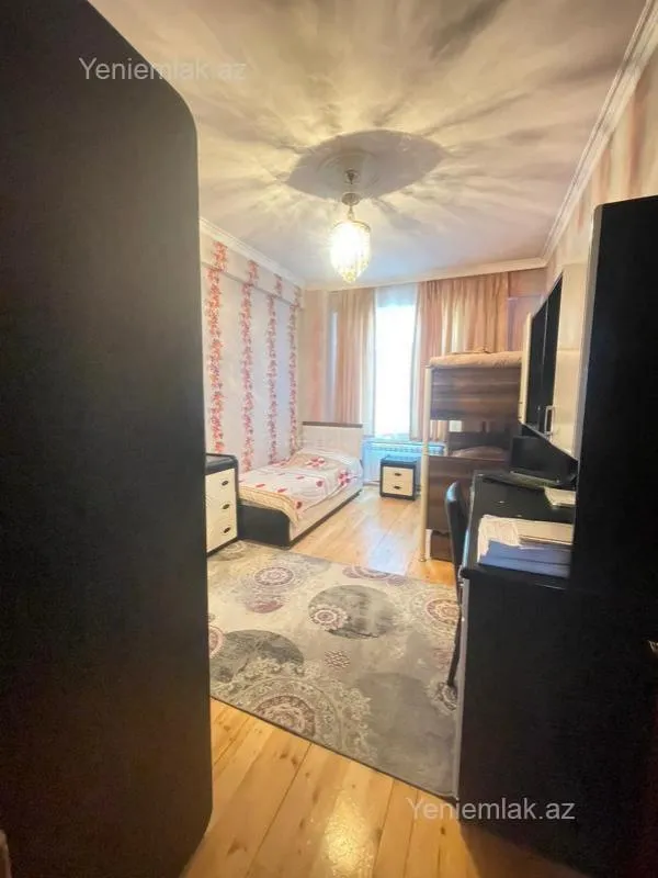 Satılır 3 otaqlı yeni tikili 120 m²