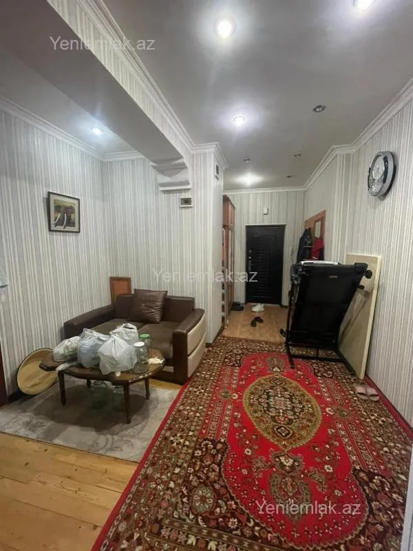 Satılır 3 otaqlı yeni tikili 120 m²