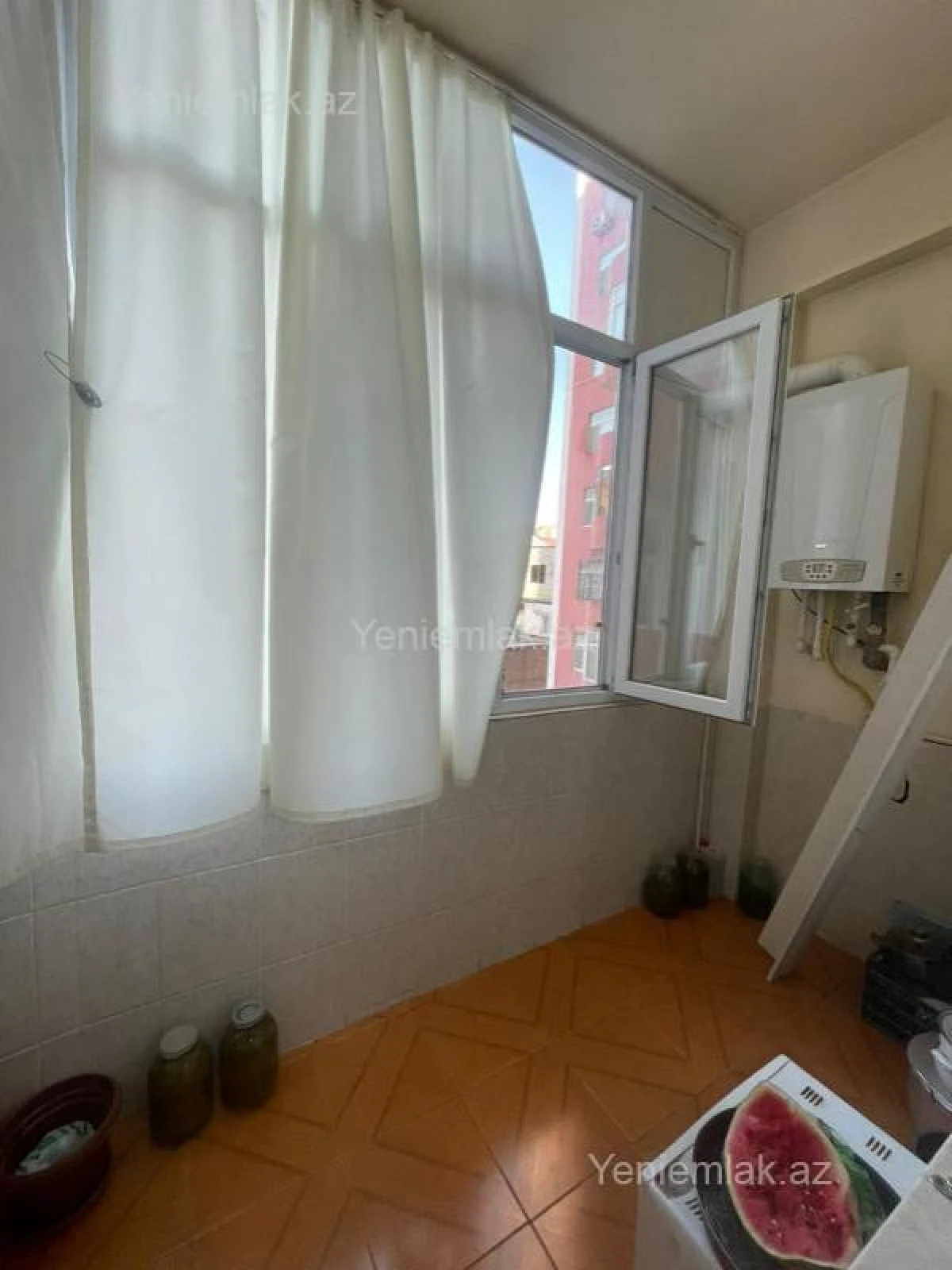 Satılır 3 otaqlı yeni tikili 120 m²