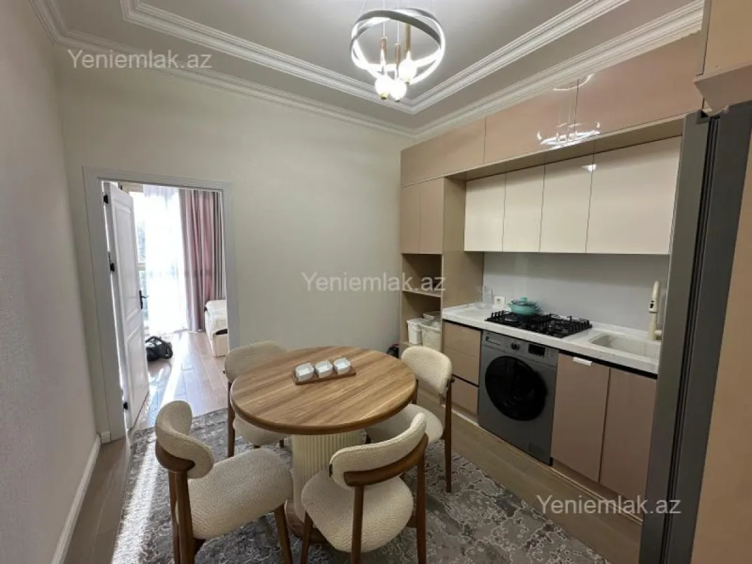Satılır 3 otaqlı yeni tikili 65 m²