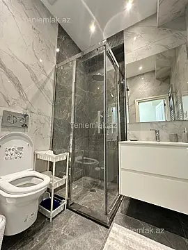 Satılır 3 otaqlı yeni tikili 65 m²