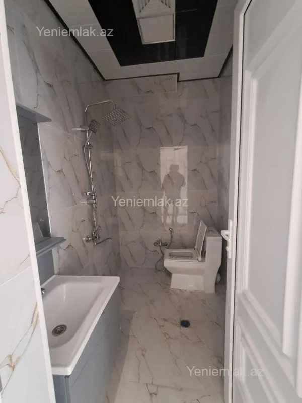Satılır 5 otaqlı həyət evi 152 m²