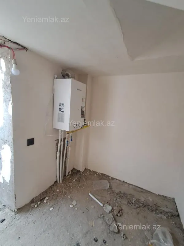 Satılır 5 otaqlı həyət evi 152 m²
