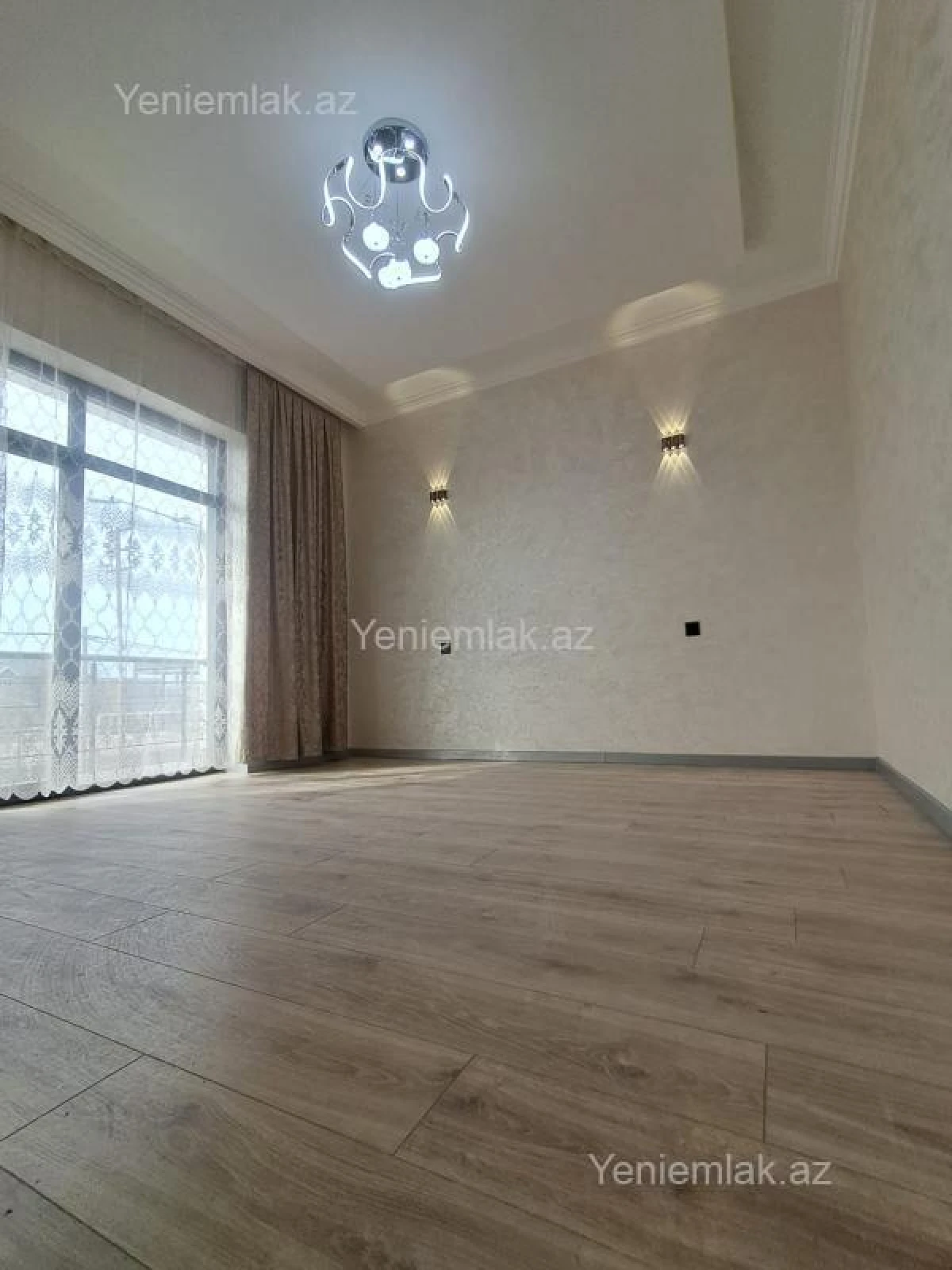 Satılır 5 otaqlı həyət evi 152 m²