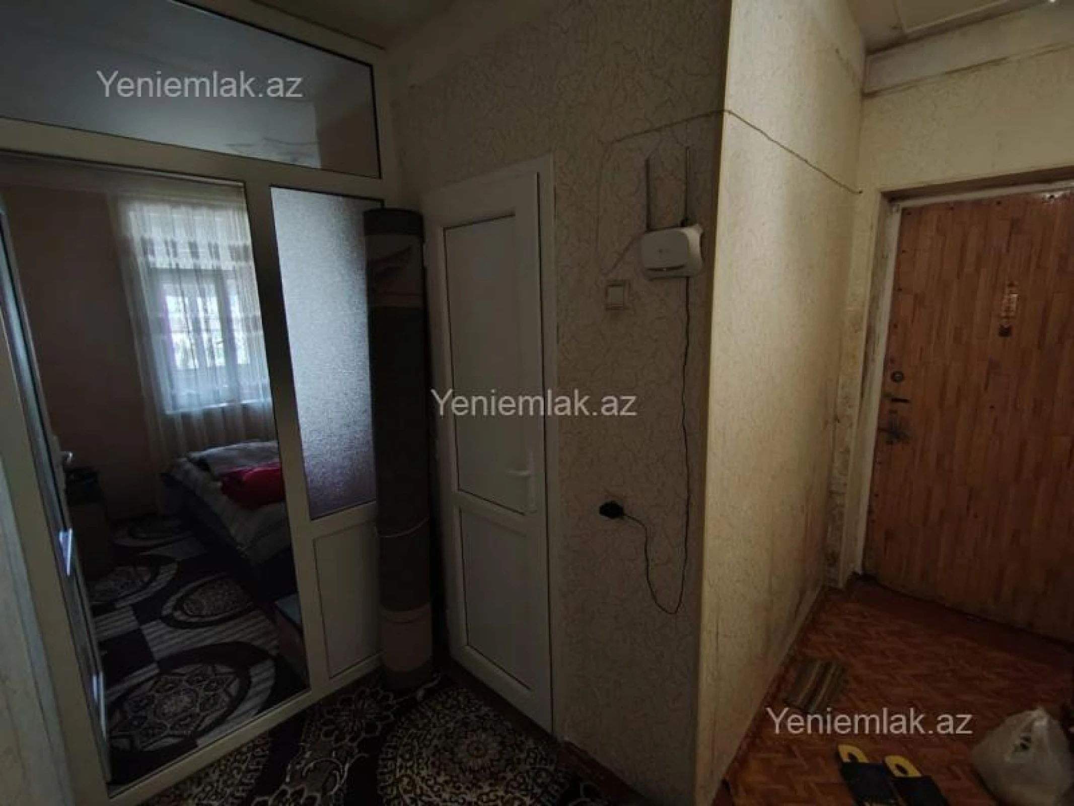 Satılır 1 otaqlı köhnə tikili 38 m²