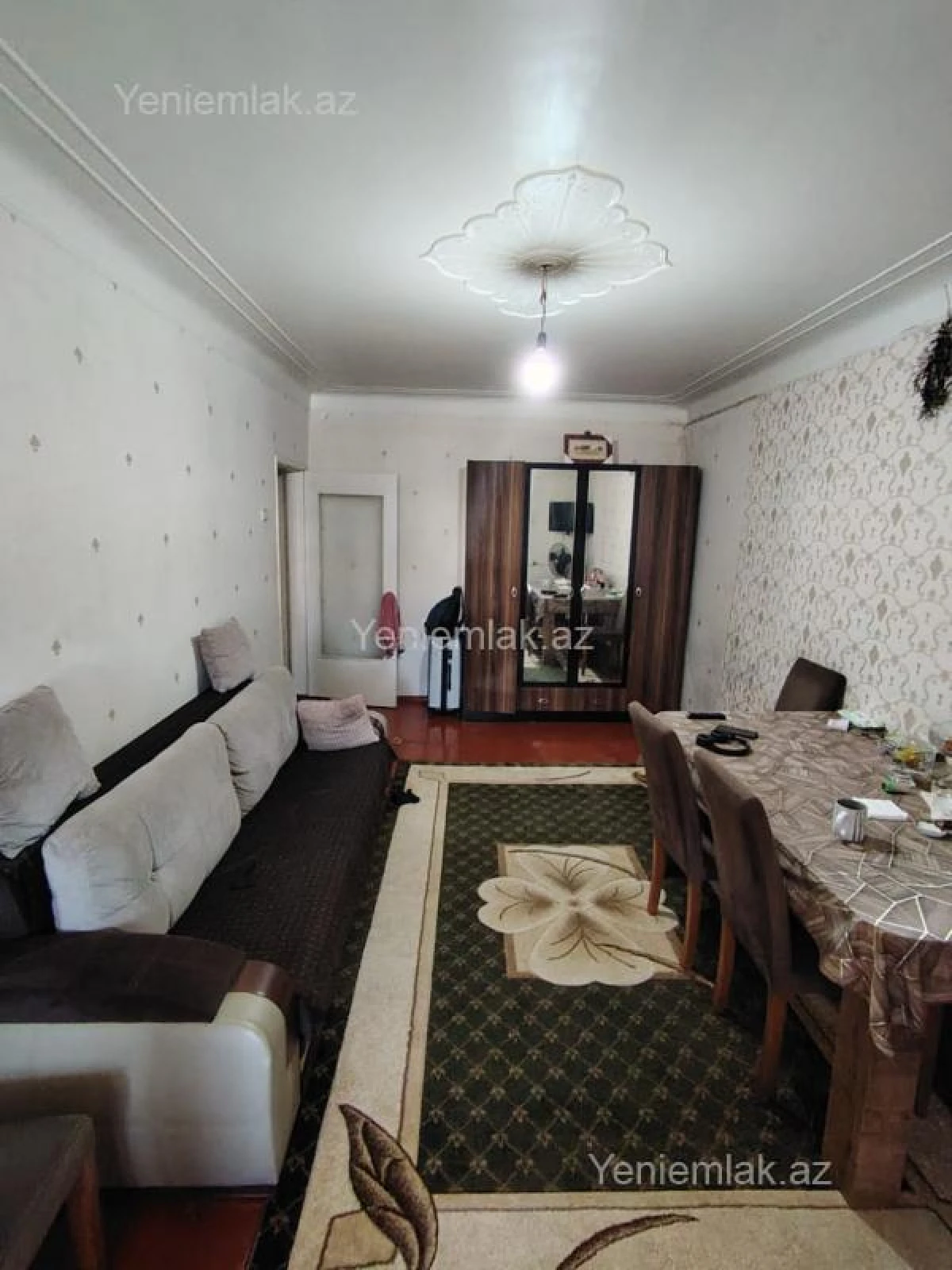 Satılır 1 otaqlı köhnə tikili 38 m²