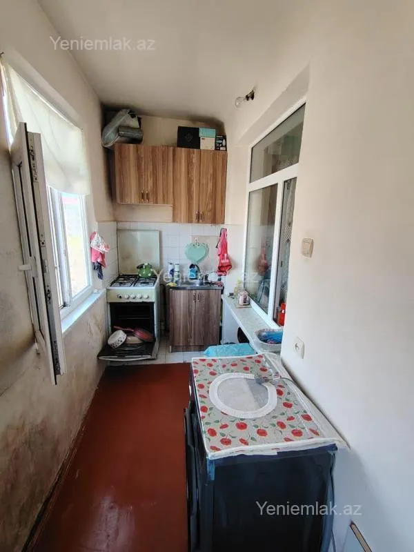 Satılır 1 otaqlı köhnə tikili 38 m²