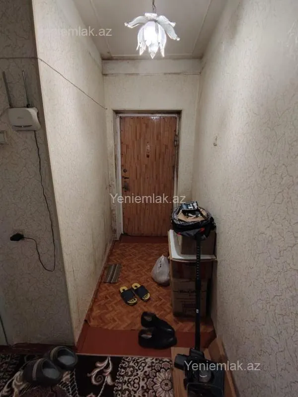 Satılır 1 otaqlı köhnə tikili 38 m²