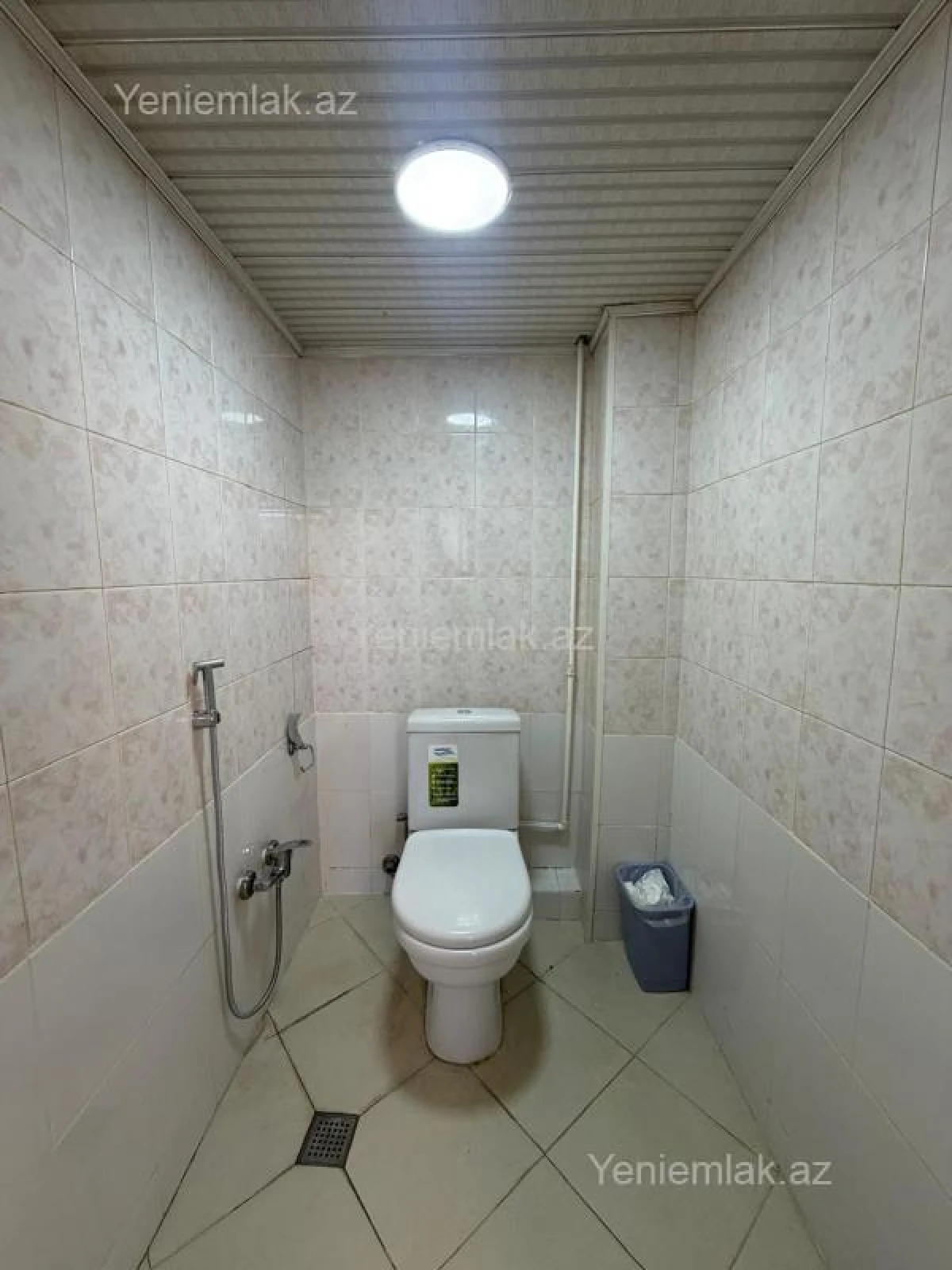 Satılır 3 otaqlı köhnə tikili 70 m²