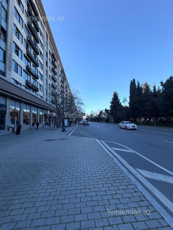 Satılır 3 otaqlı köhnə tikili 70 m²