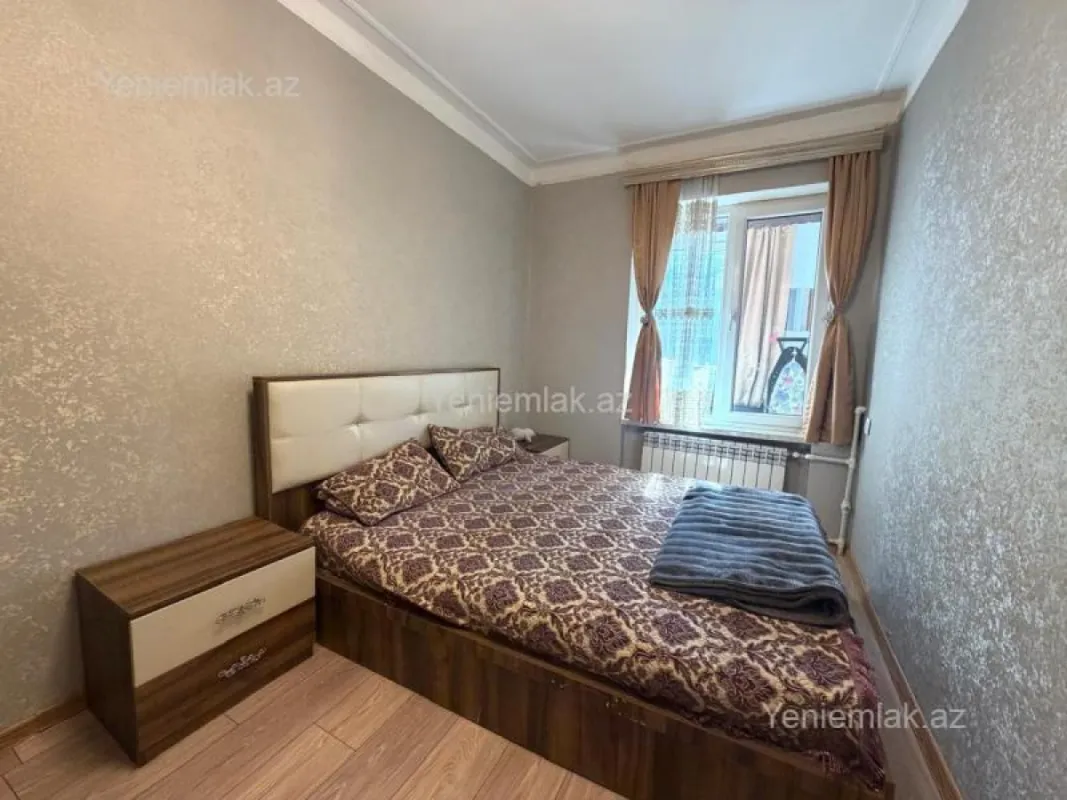 Satılır 3 otaqlı köhnə tikili 70 m²