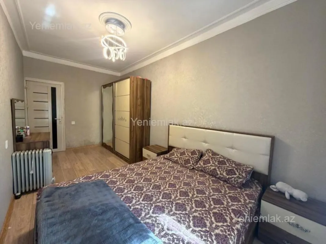 Satılır 3 otaqlı köhnə tikili 70 m²
