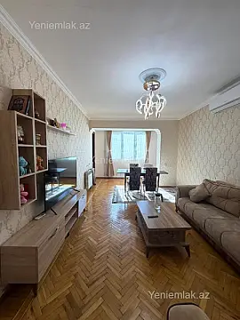 Satılır 3 otaqlı köhnə tikili 70 m²