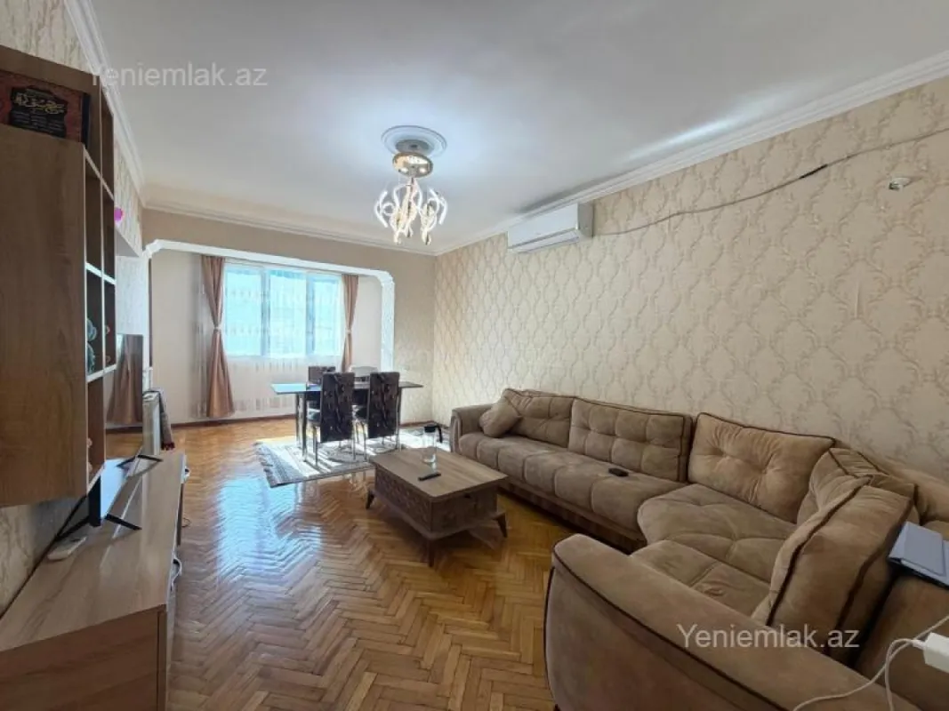 Satılır 3 otaqlı köhnə tikili 70 m²