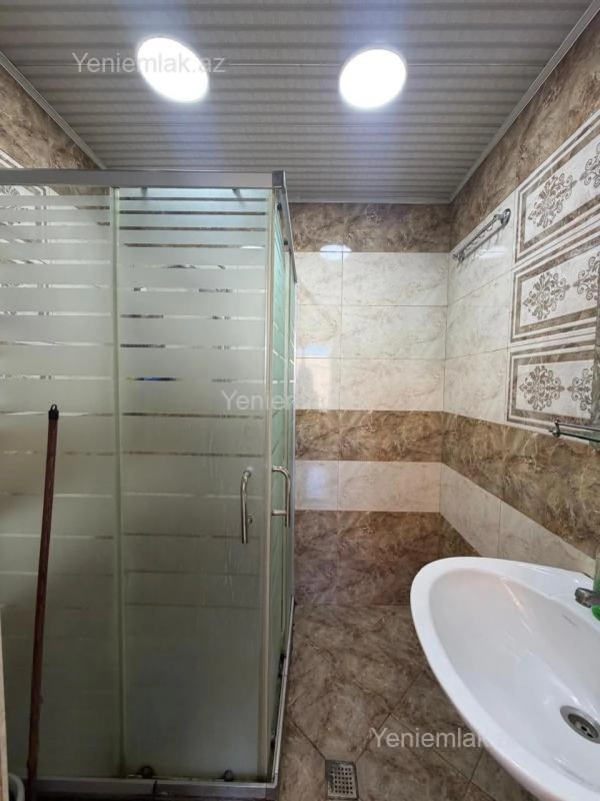 Satılır 3 otaqlı köhnə tikili 70 m²