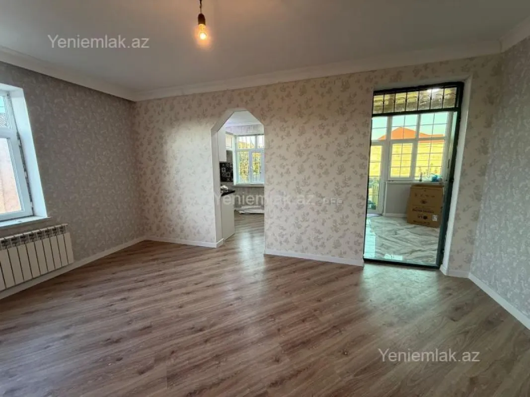 Satılır 4 otaqlı həyət evi 186 m²