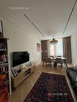 Satılır 2 otaqlı köhnə tikili 65 m²