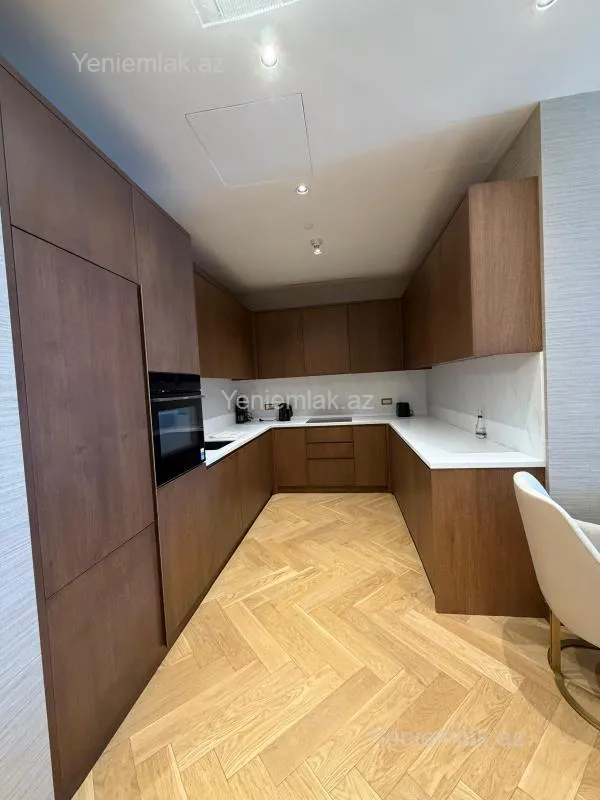 Satılır 2 otaqlı yeni tikili 100 m²