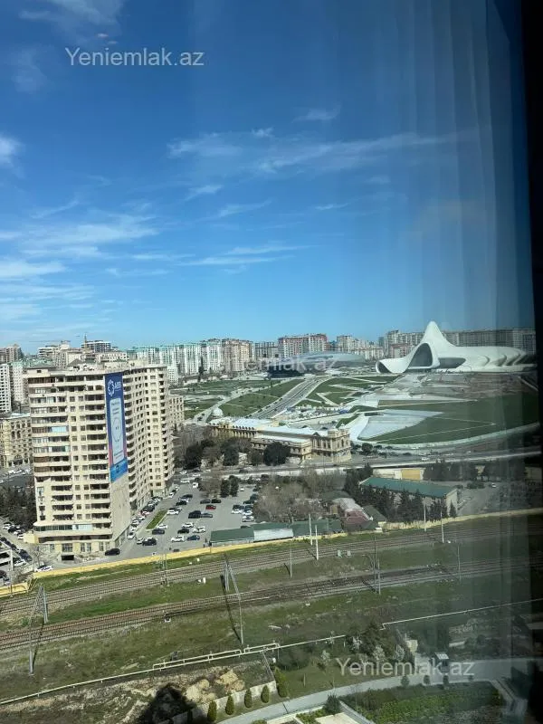 Satılır 2 otaqlı yeni tikili 100 m²