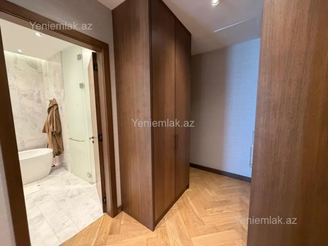 Satılır 2 otaqlı yeni tikili 100 m²