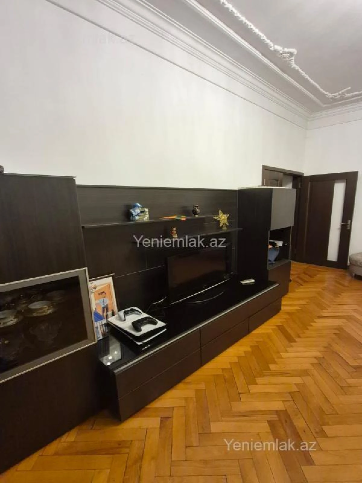 Satılır 3 otaqlı köhnə tikili 85 m²
