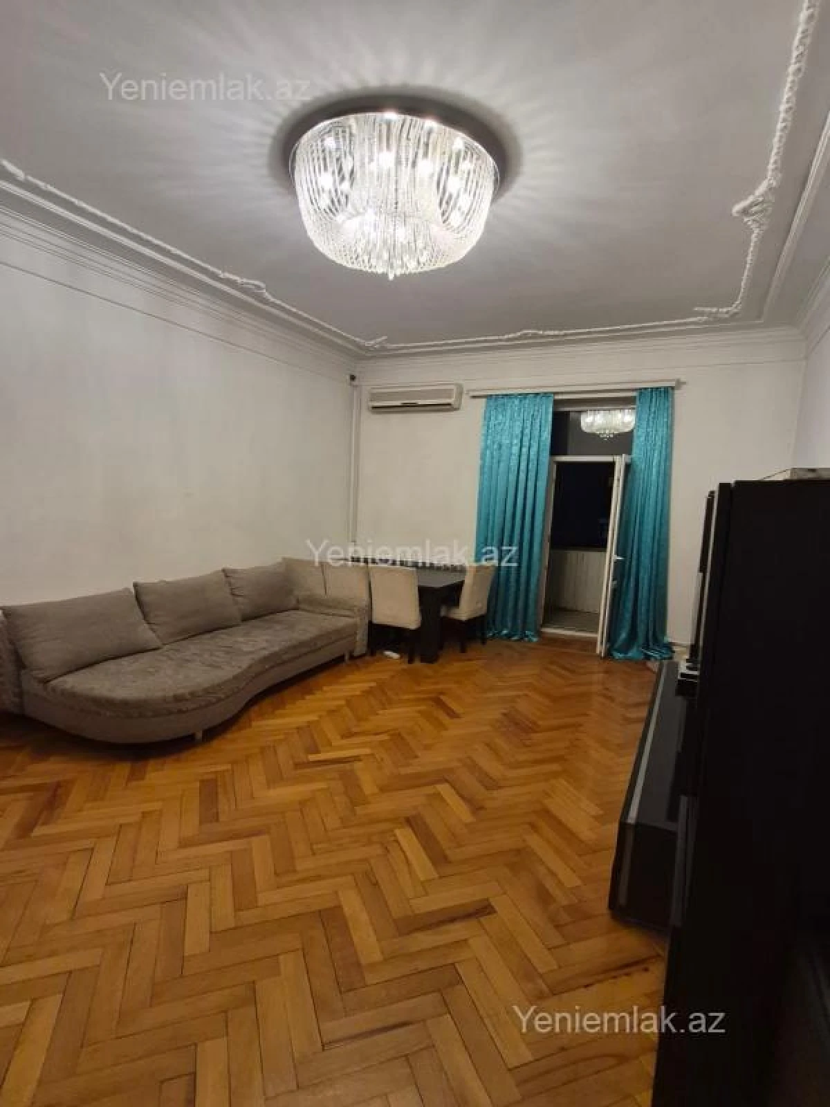 Satılır 3 otaqlı köhnə tikili 85 m²