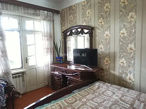 Satılır 2 otaqlı köhnə tikili 48 m² — Sumqayıt, 8-ci mikrorayon 2 otaq 48.00 m²