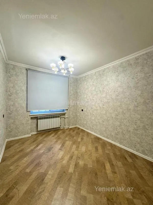 Satılır 2 otaqlı köhnə tikili 65 m²