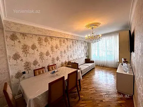 Satılır 3 otaqlı köhnə tikili 70 m²