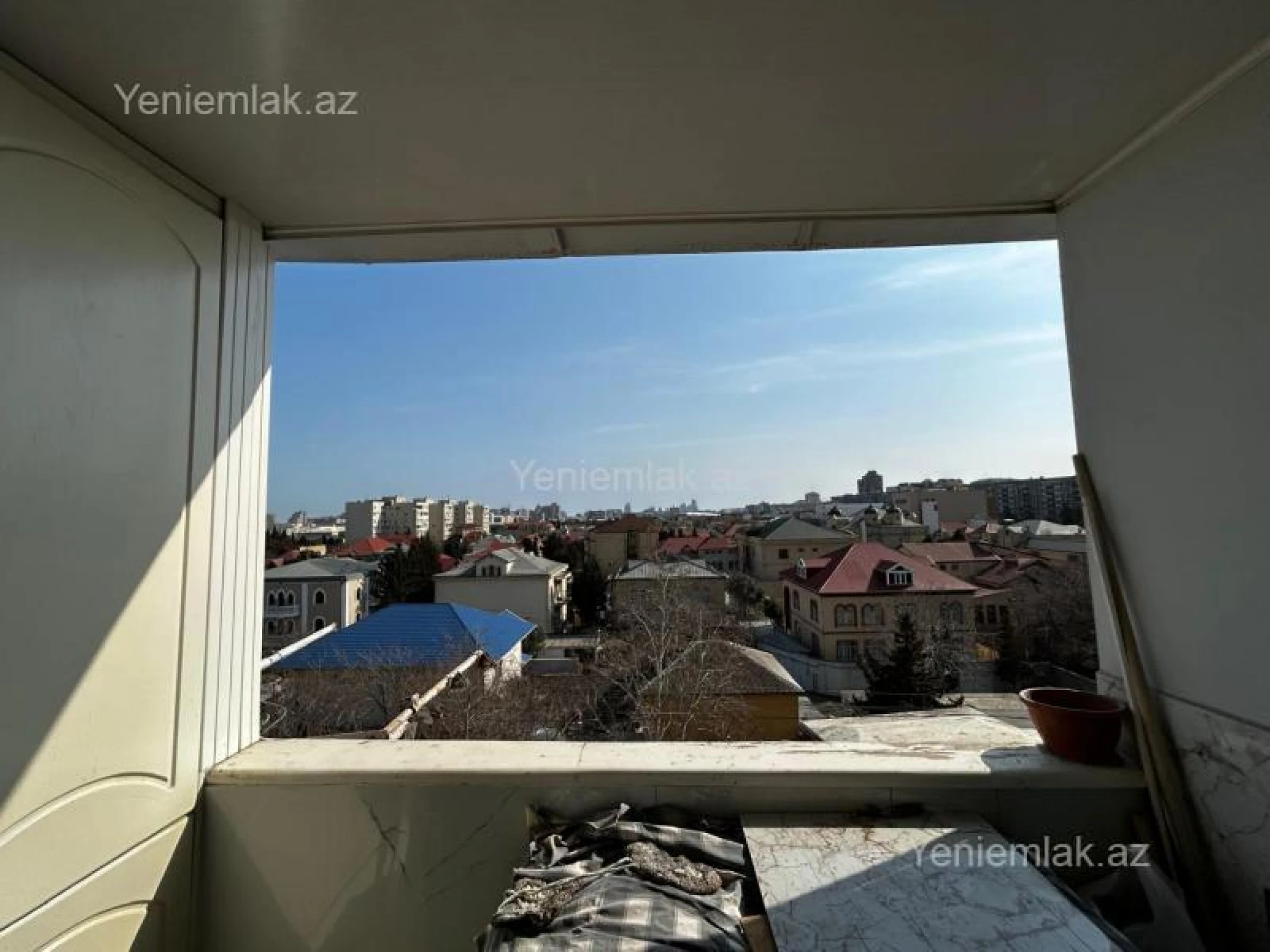 Satılır 3 otaqlı köhnə tikili 70 m²