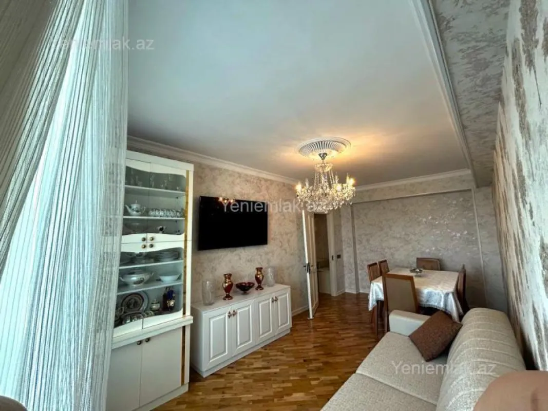 Satılır 3 otaqlı köhnə tikili 70 m²