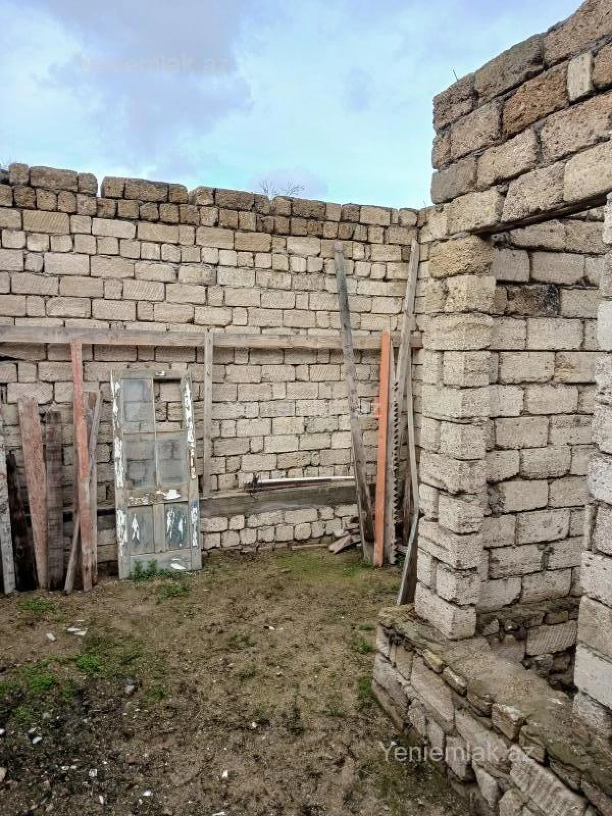 Satılır 1 otaqlı həyət evi 50 m²
