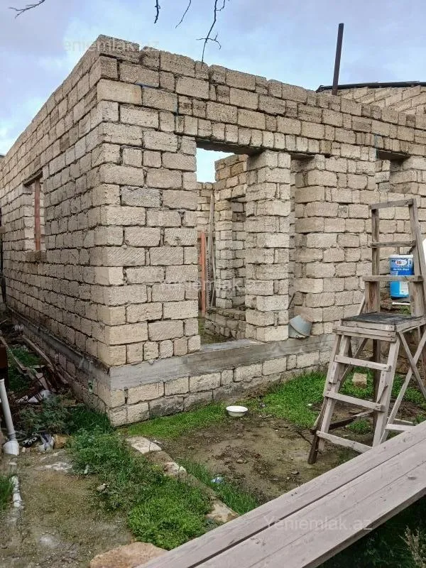 Satılır 1 otaqlı həyət evi 50 m²